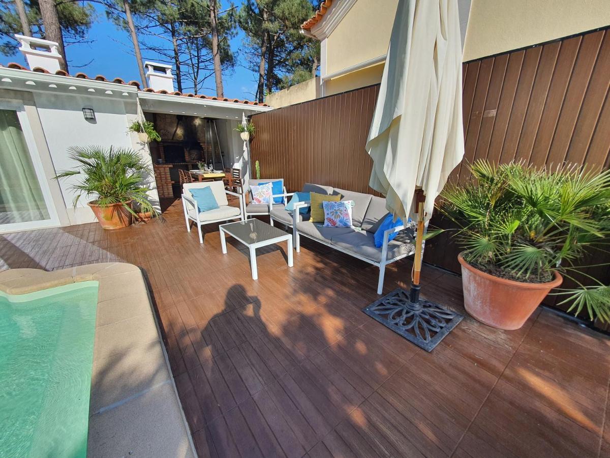 Guest House Ruceel Aroeira Almada Esterno foto