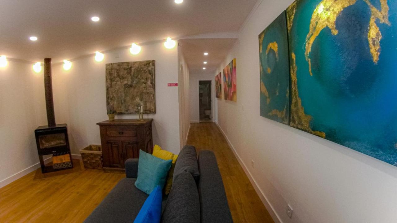 Guest House Ruceel Aroeira Almada Esterno foto